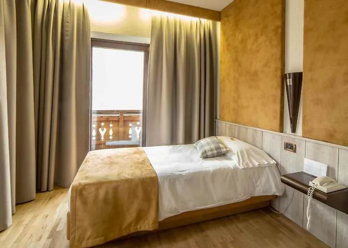 Comtes De Challant 3*