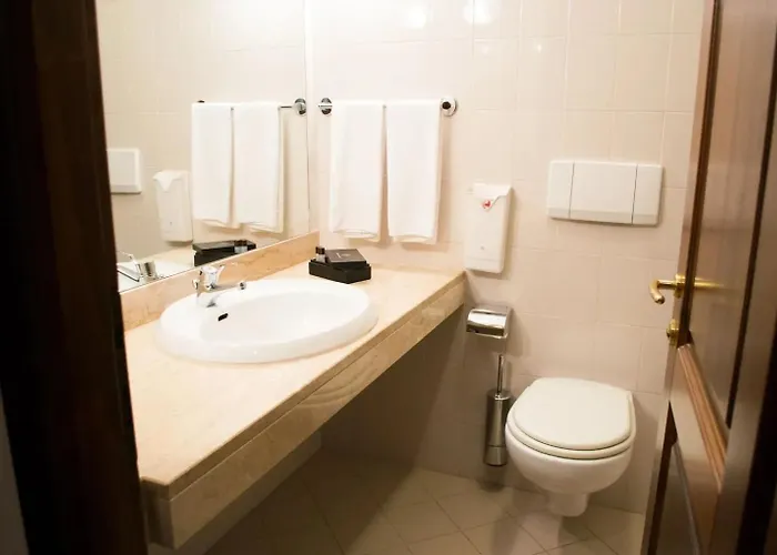 Comtes De Challant 菲尼斯